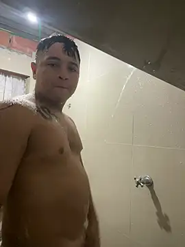 Snapshot of juandacaliente78 chatting on January 14, 5:38 pm juandacaliente78 online show from January 14, 5:38 pm