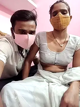 Cutiepie91 online show from April 13, 5:11 am