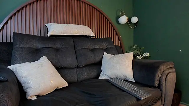 Alhan Twink online show from April 1, 5:20 am