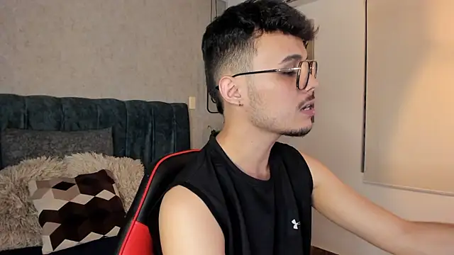 Snapshot of Alhan_Twink chatting on July 7, 6:47 am Alhan Twink online show from July 7, 6:47 am