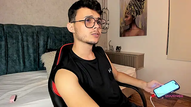 Snapshot of Alhan_Twink chatting on June 17, 12:15 pm Alhan Twink online show from June 17, 12:15 pm