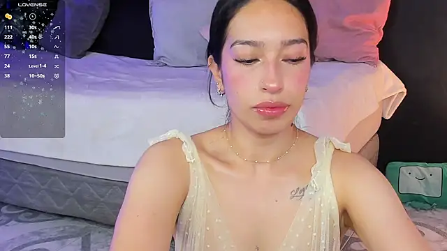 Snapshot of Noaah25_ chatting on February 6, 4:41 am Noaah25 online show from February 6, 4:41 am