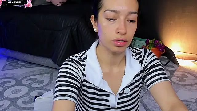 Noaah25  online show from March 15, 4:30 am