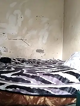 KAT AND DEE online show from March 24, 8:36 am