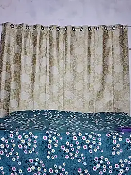 Forest Queen online show from February 28, 5:45 pm