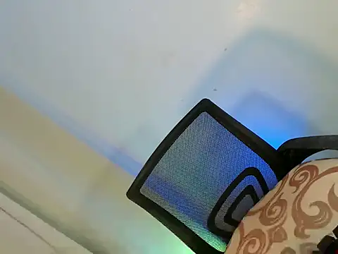 touch my body1 online show from February 7, 12:51 am