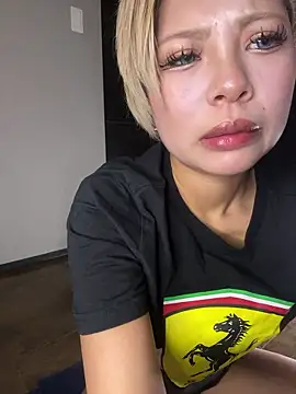 BADBITCHISAKI online show from March 16, 12:42 pm