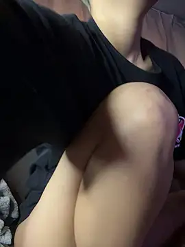 BADBITCHISAKI online show from April 3, 11:16 am