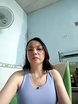 Famrita online show from March 10, 1:37 pm