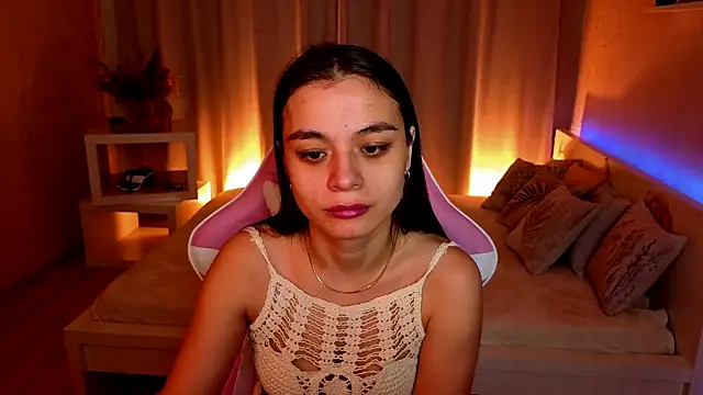 Kim Bless online show from April 14, 1:43 am