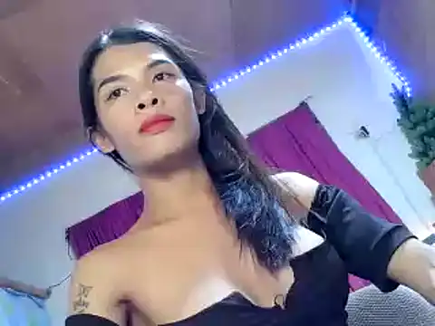 kelsythra Velour online show from May 9, 10:29 am