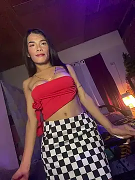 kelsythra Velour online show from March 9, 10:30 am