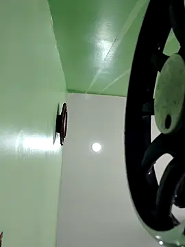 Snapshot of priyasharma899 chatting on February 2, 8:24 am priyasharma899 online show from February 2, 8:24 am