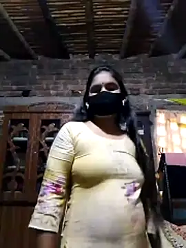 Hot Sweeti online show from April 8, 9:22 am