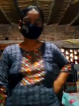 Hot Sweeti online show from March 10, 6:28 am