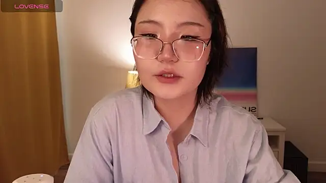 nullgirl online show from June 20, 2:27 am