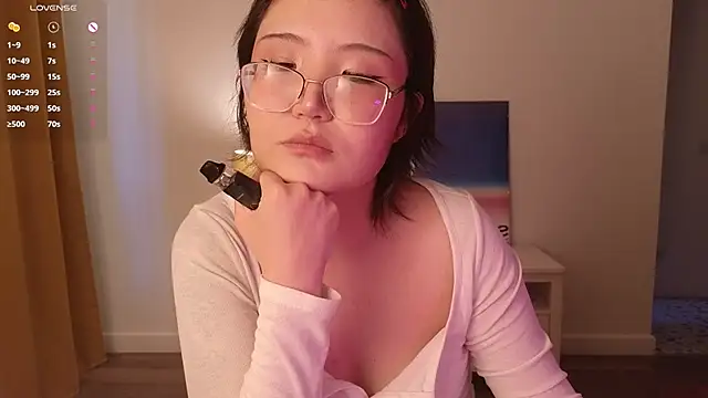 nullgirl online show from June 7, 2:50 am