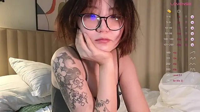 nullgirl online show from February 26, 3:06 am