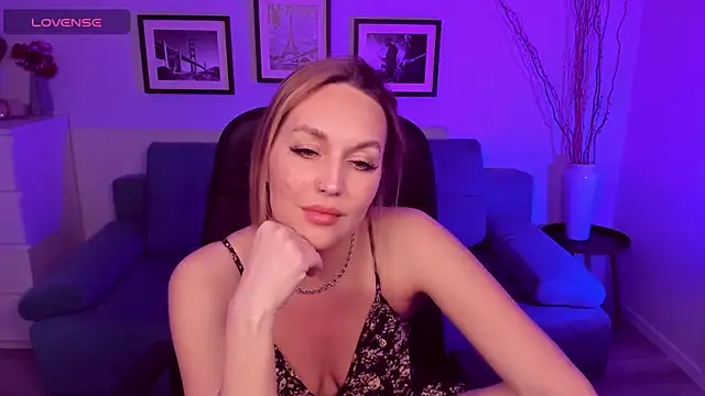 EvieMagical online show from April 21, 7:20 pm