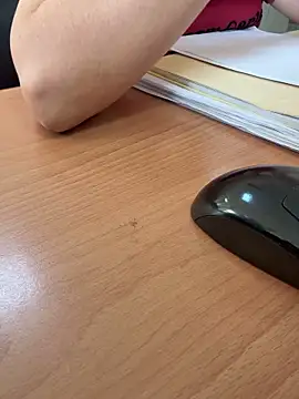 Donna9696 online show from April 11, 7:45 am