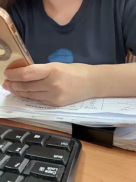 Donna9696 online show from March 13, 2:16 am