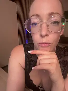 Lea-Kirsch online show from July 15, 6:53 am