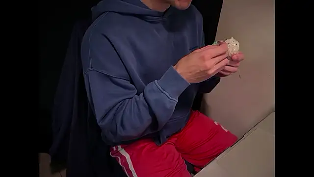 Snapshot of hao105 chatting on February 11, 2:39 pm hao105 online show from February 11, 2:39 pm