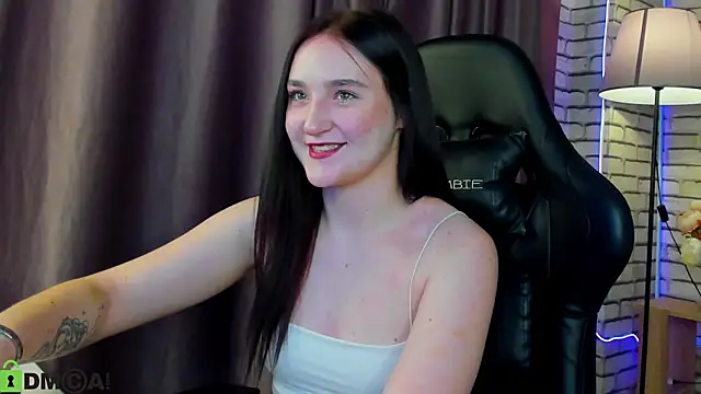 LexiVale online show from February 10, 9:08 am