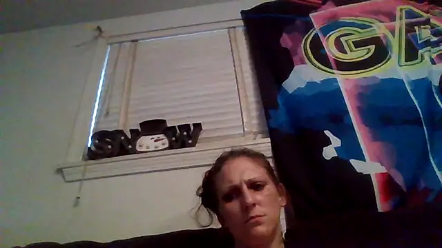 Snapshot of LadySn0w26 chatting on June 19, 1:00 am LadySn0w26 online show from June 19, 1:00 am