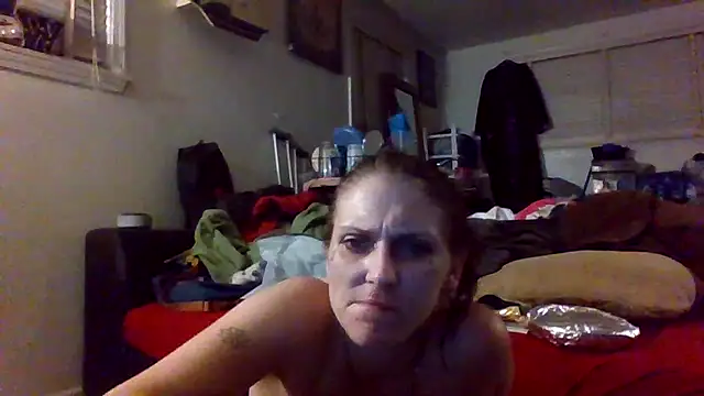 Snapshot of LadySn0w26 chatting on May 13, 2:18 am LadySn0w26 online show from May 13, 2:18 am