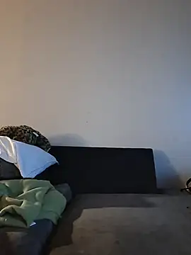 LadySn0w26 online show from April 15, 3:01 am