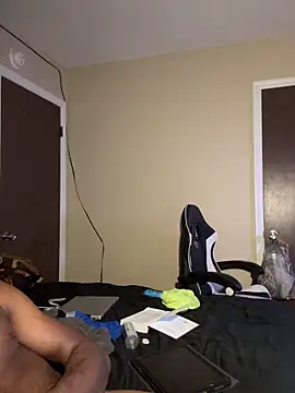 Bigdicktrick227 online show from June 7, 3:01 am