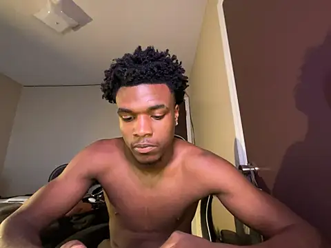 Bigdicktrick227 online show from May 16, 8:41 pm
