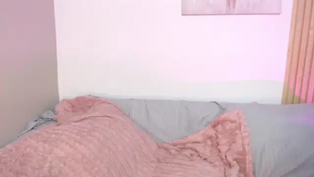 chloe peach  online show from May 2, 1:38 pm
