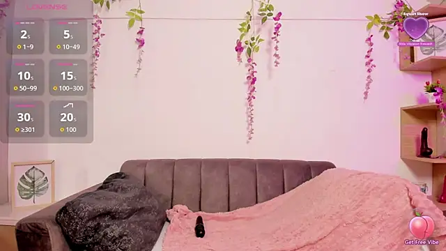 Snapshot of chloe_peach_ chatting on June 18, 1:05 pm chloe peach online show from June 18, 1:05 pm