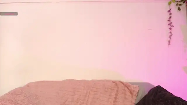 chloe peach  online show from May 17, 12:38 pm