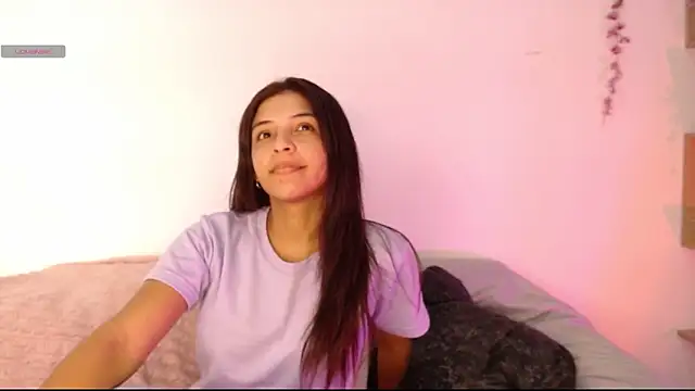 chloe peach  online show from May 26, 2:59 pm