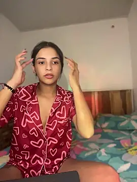 chloe peach  online show from April 17, 1:19 am