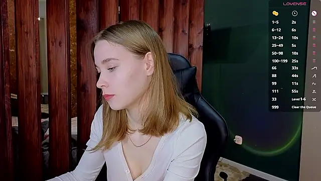 vickky shy online show from February 20, 6:43 pm