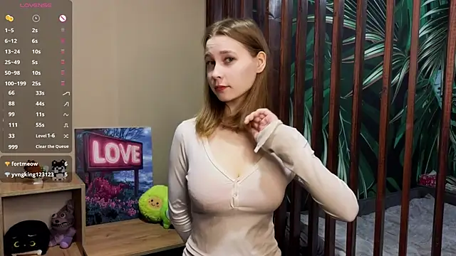 vickky shy online show from April 2, 5:41 pm