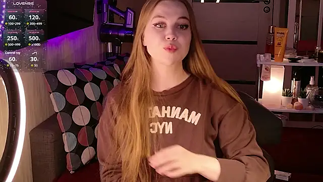 bratwifelina online show from April 18, 12:07 pm