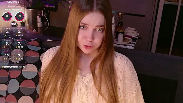 bratwifelina online show from March 23, 10:26 am