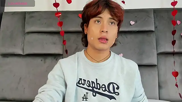 Snapshot of Liam_Grant chatting on February 11, 7:03 pm Liam Grant online show from February 11, 7:03 pm