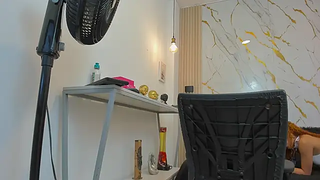 Zoey Taylor07 online show from April 8, 12:50 pm