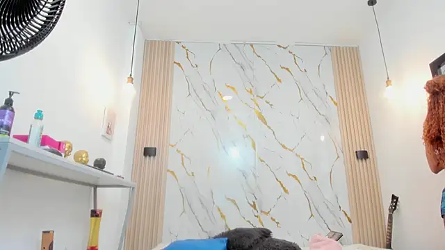 Zoey Taylor07 online show from May 18, 12:32 pm