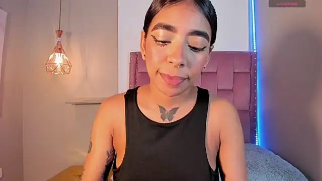 Scarlet Vixen  online show from April 15, 12:42 pm