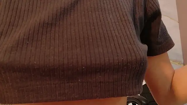 Scarlet Vixen  online show from February 13, 12:38 pm