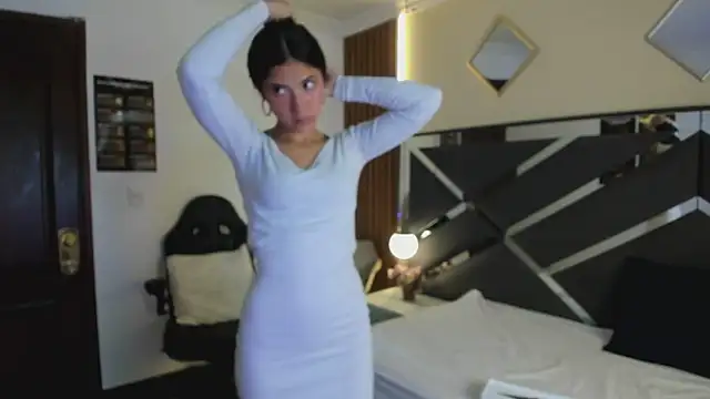 Ambarross  online show from April 7, 2:08 pm