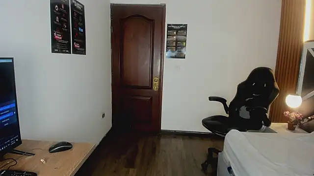 Ambarross  online show from April 12, 12:52 pm