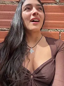 Snapshot of _tina_9 chatting on July 12, 7:26 pm tina 9 online show from July 12, 7:26 pm